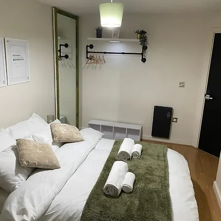 Luxury 1 Or 2 Bedroom Centre